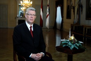 prezidenta_ziemassvetku_uzruna_2010_foto_latvijas_valsts-prezidenta_kanceleja